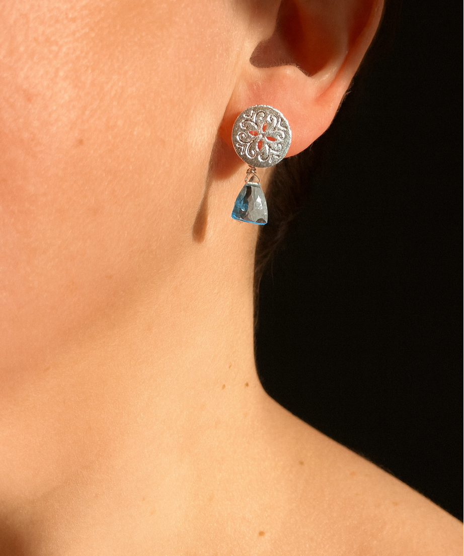 AROS PLATA Y TOPACIO SKY BLUE