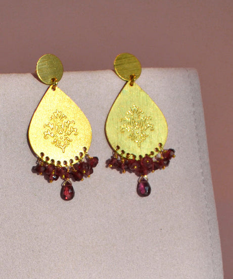 AROS BAÑADOS EN ORO HIPPIE CHIC GRANATE