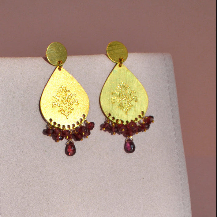 AROS BAÑADOS EN ORO HIPPIE CHIC GRANATE