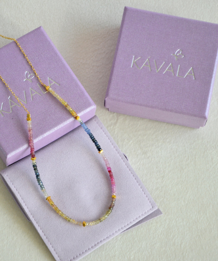 COLLAR ARCOIRIS DE RAÍZ DE ZAFIROS "EDICIÓN LIMITADA"