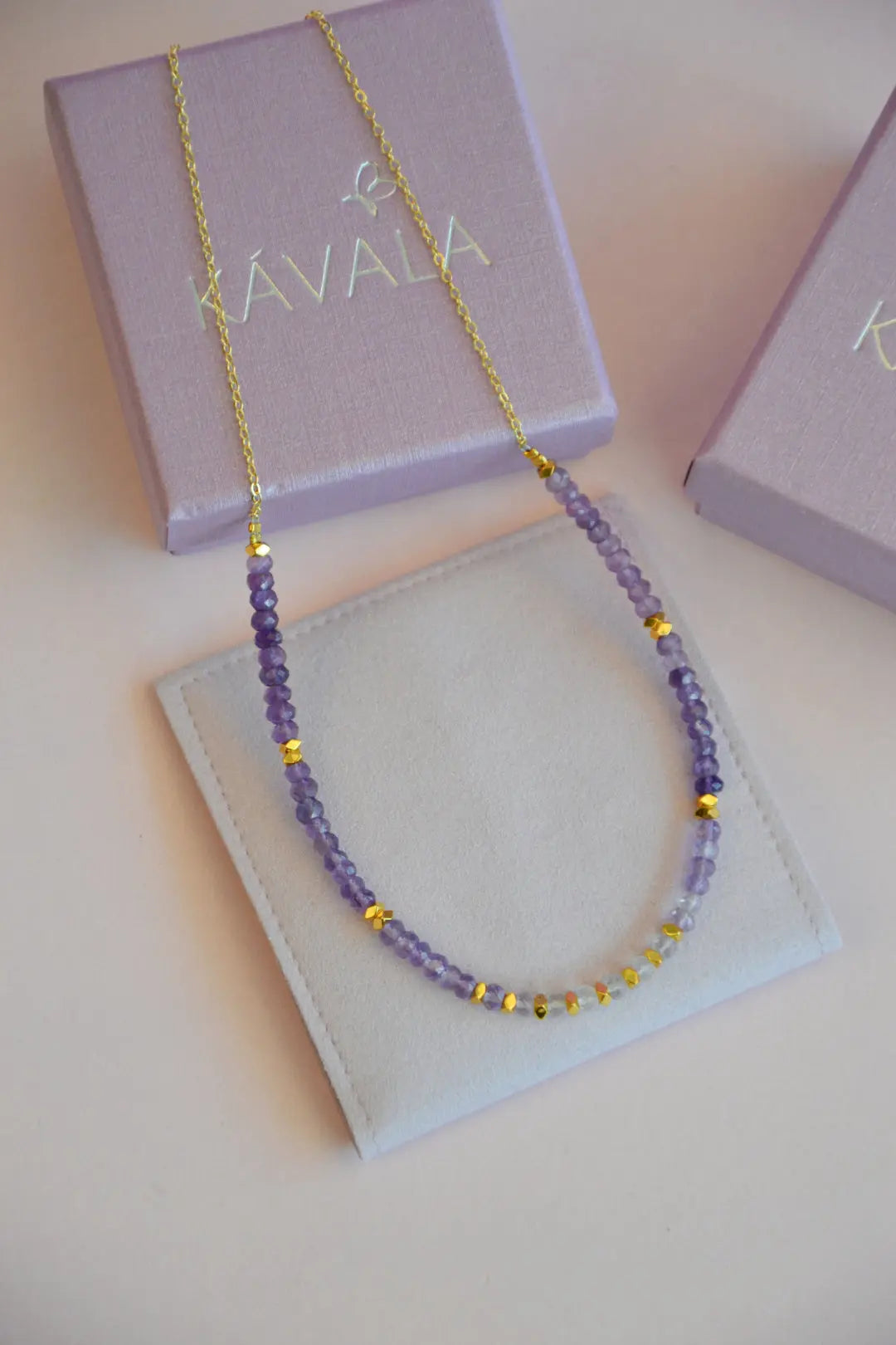 COLLAR PIEDRAS AMATISTAS