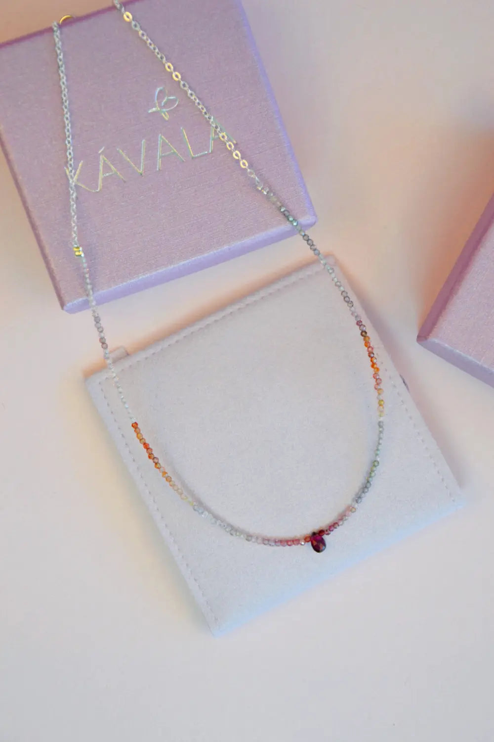 COLLAR ESPINELAS Y GRANATE