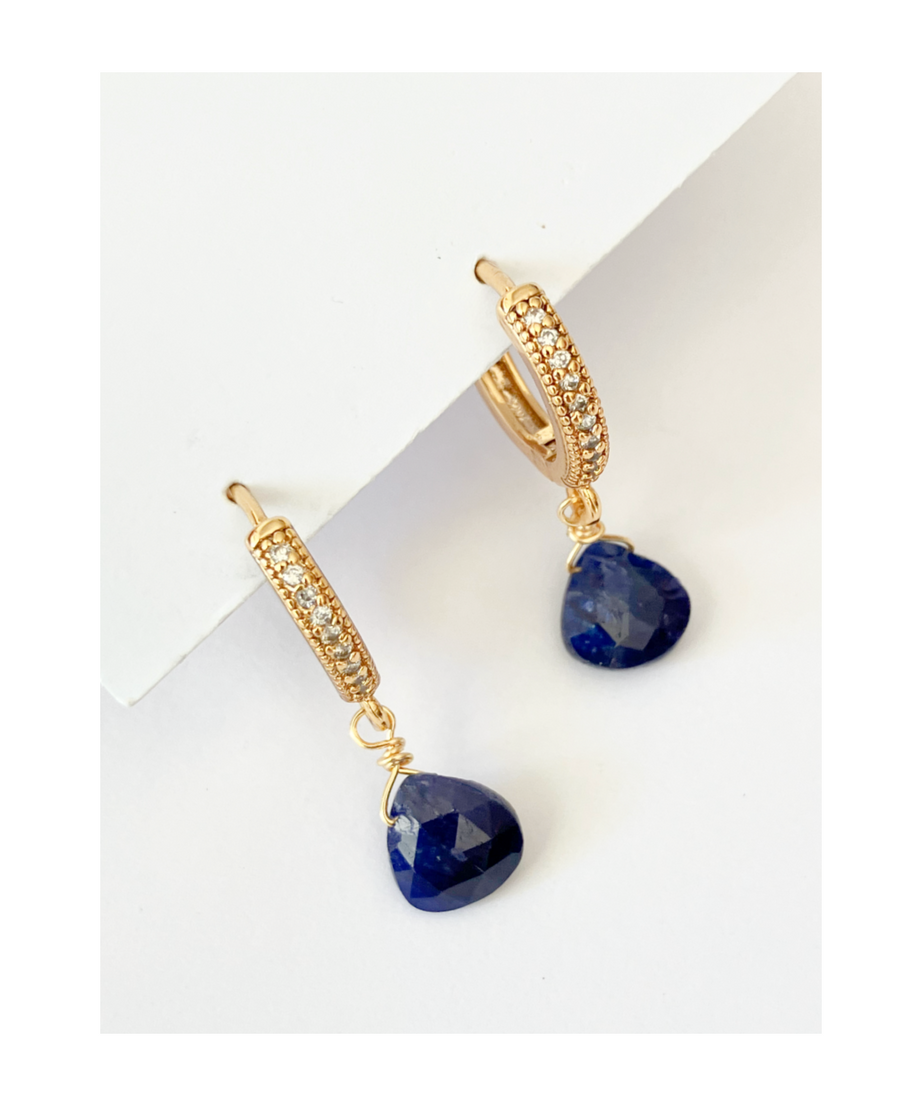 AROS DORADOS DE RAÍZ DE ZAFIRO AZUL Y CIRCONES