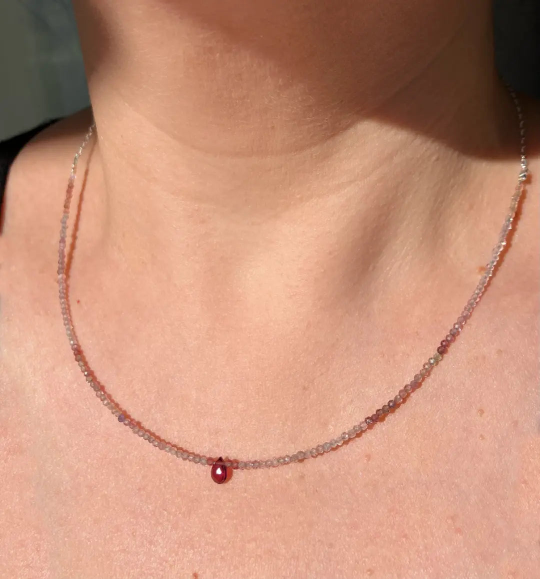 COLLAR ESPINELAS Y GRANATE