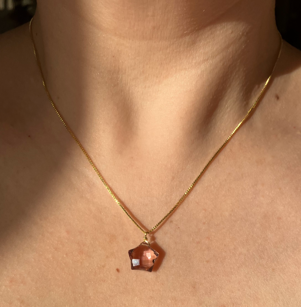 Collar Estrella de Kunzita con cadena de oro 18K