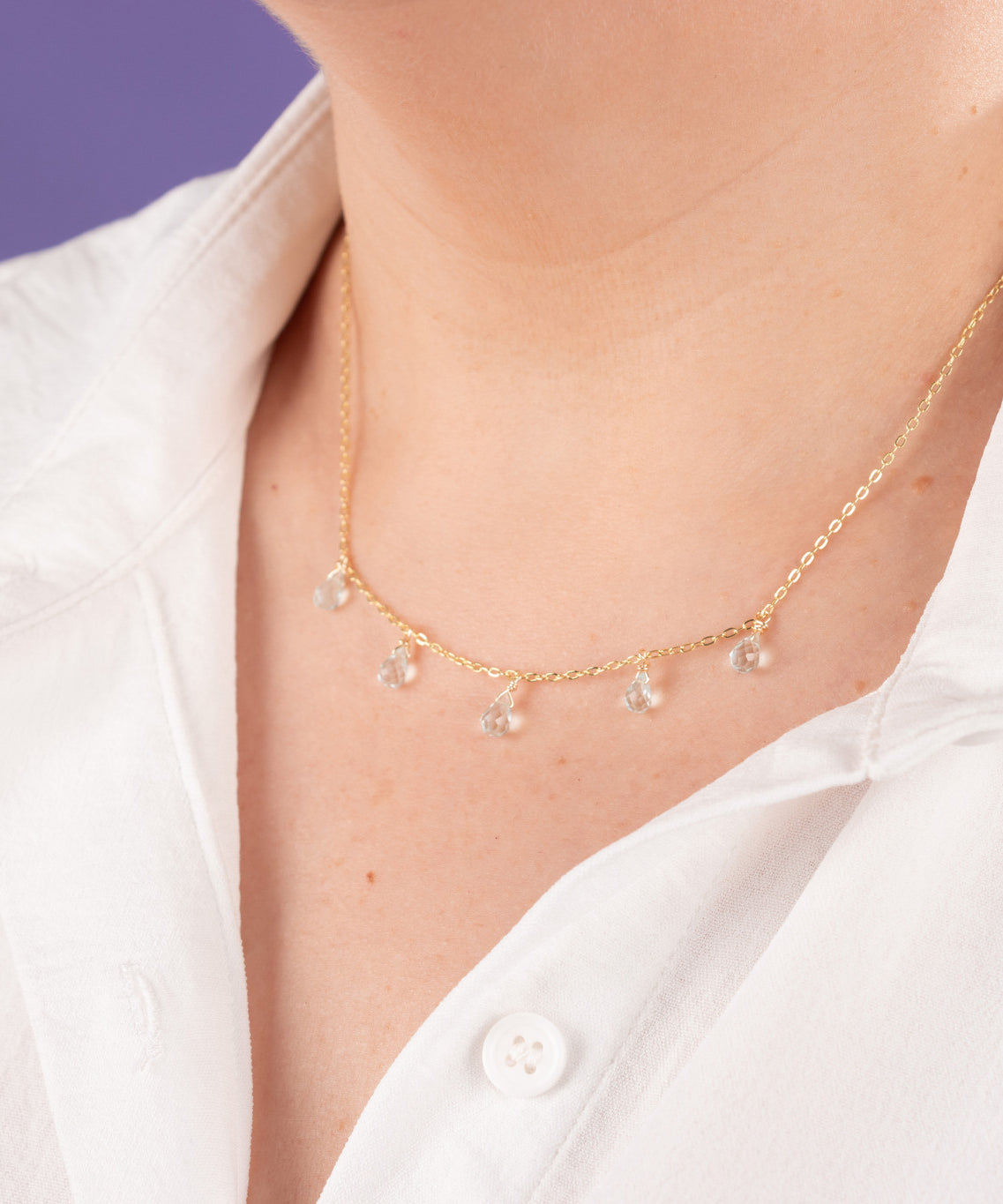 COLLAR BAÑADO EN ORO Y  AGUAMARINAS